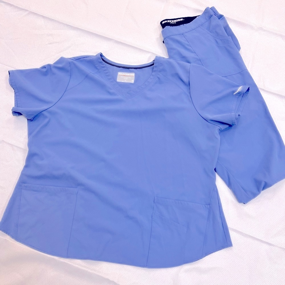 Skechers Scrubs Set 3X Top & 2X Pants
